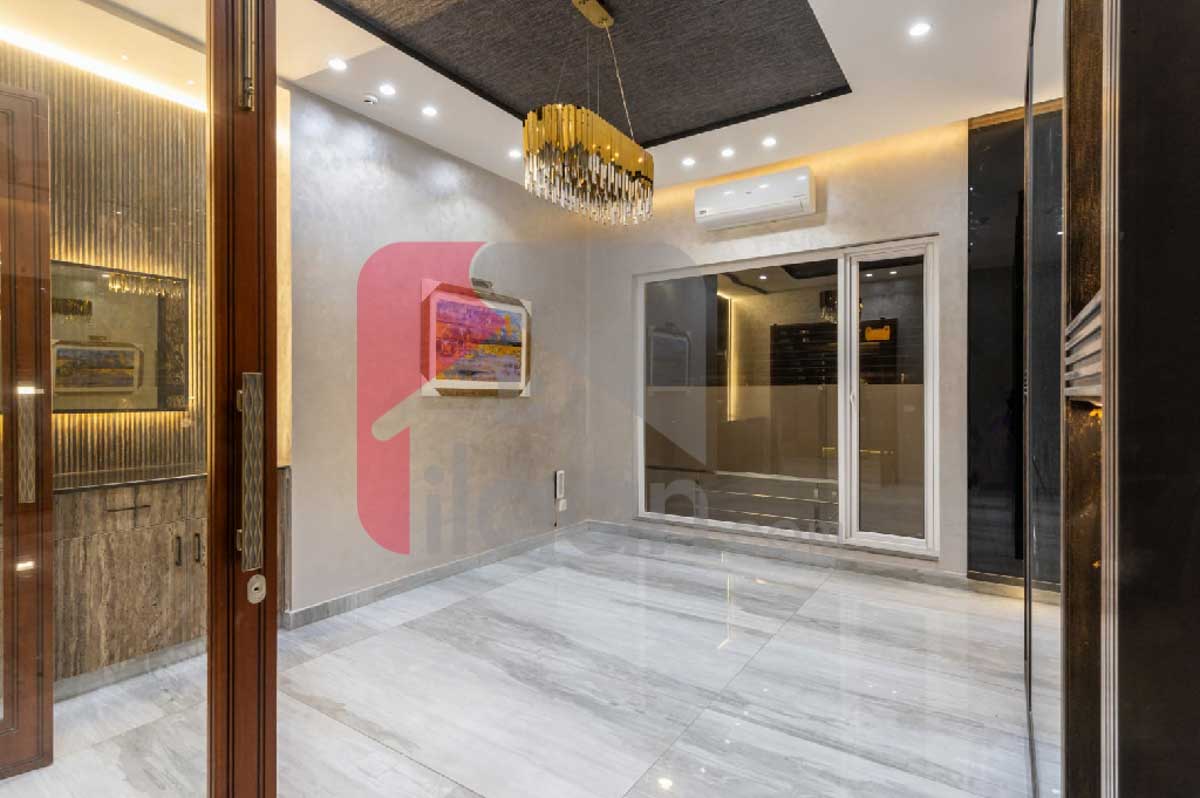 1 Kanal House for Sale in Block T, Phase 7, DHA Lahore