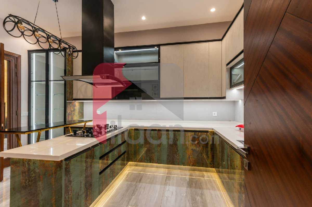 1 Kanal House for Sale in Block T, Phase 7, DHA Lahore