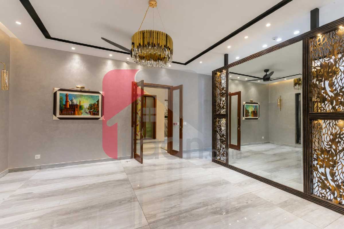 1 Kanal House for Sale in Block T, Phase 7, DHA Lahore