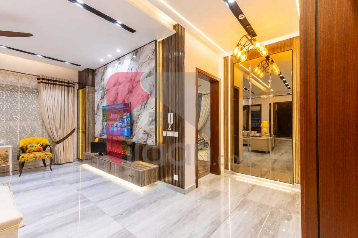 1 Kanal House for Sale in Block T, Phase 7, DHA Lahore