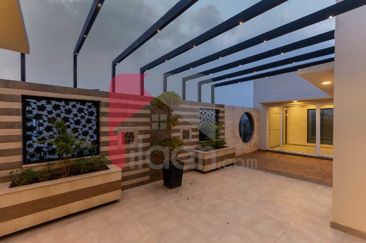 1 Kanal House for Sale in Block T, Phase 7, DHA Lahore