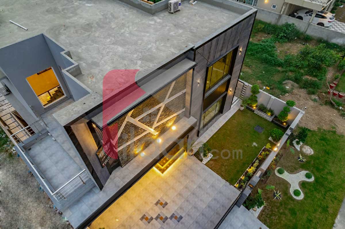 1 Kanal House for Sale in Block T, Phase 7, DHA Lahore
