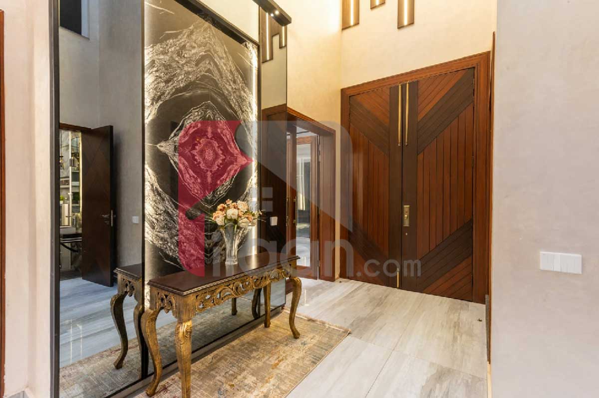 1 Kanal House for Sale in Block T, Phase 7, DHA Lahore