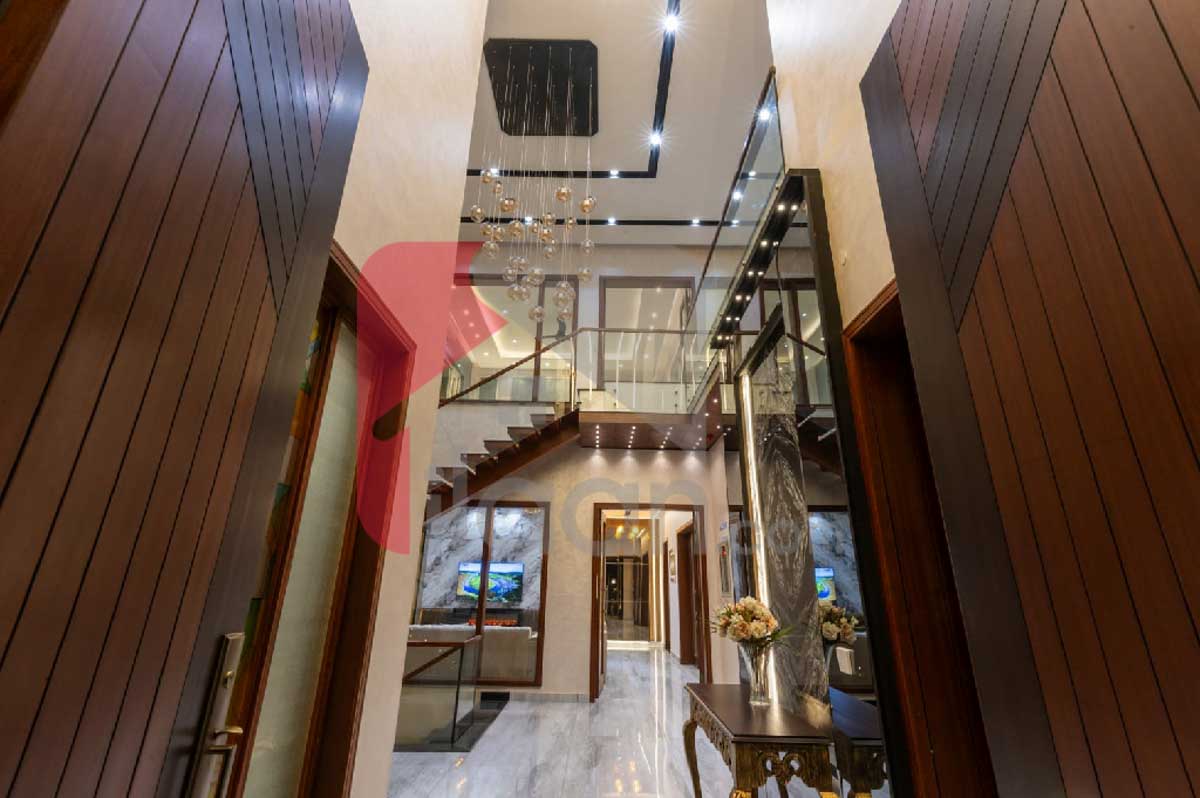 1 Kanal House for Sale in Block T, Phase 7, DHA Lahore