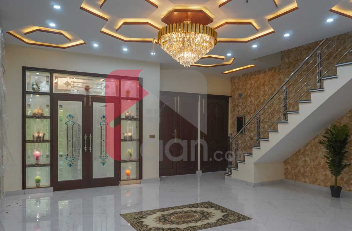 10 Marla House for Sale in Block F2, Phase 1, Johar Town, Lahore