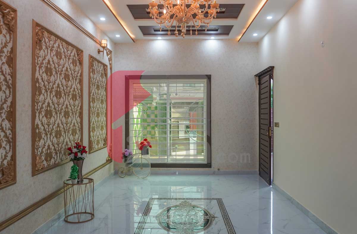 10 Marla House for Sale in Block F2, Phase 1, Johar Town, Lahore