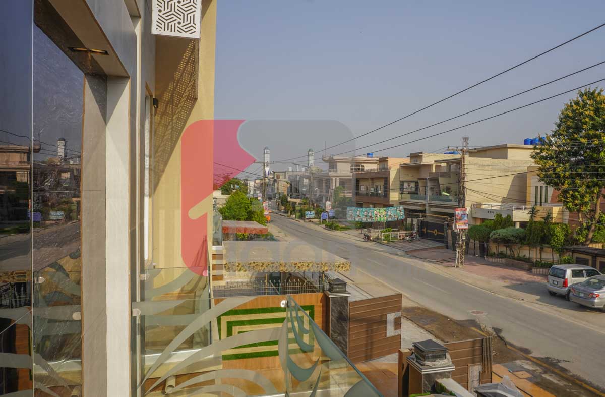 10 Marla House for Sale in Block F2, Phase 1, Johar Town, Lahore