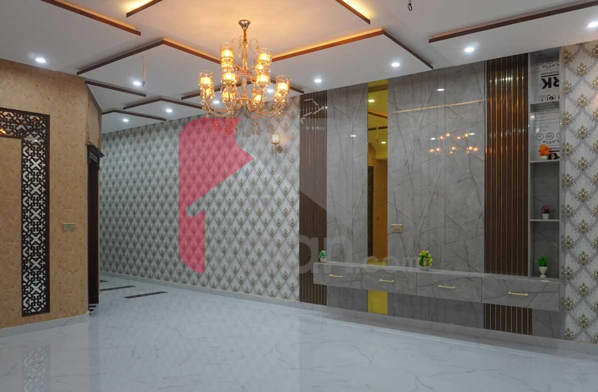 10 Marla House for Sale in Block F2, Phase 1, Johar Town, Lahore