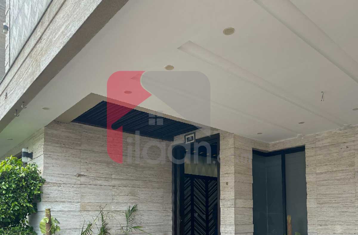 10 Marla House for Sale in Block D, Phase 6, DHA Lahore