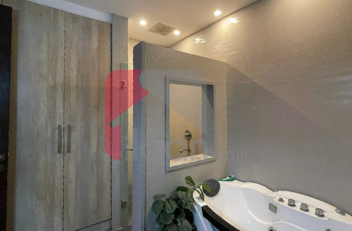 10 Marla House for Sale in Block D, Phase 6, DHA Lahore