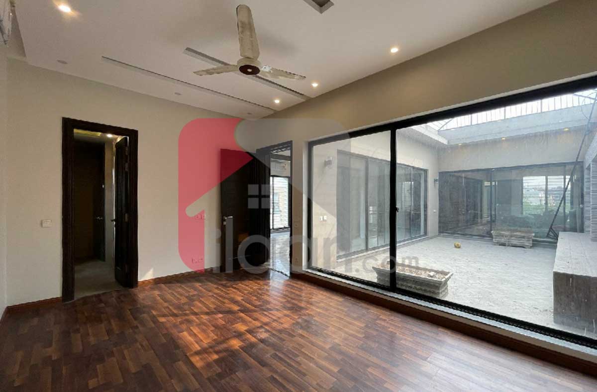 10 Marla House for Sale in Block D, Phase 6, DHA Lahore
