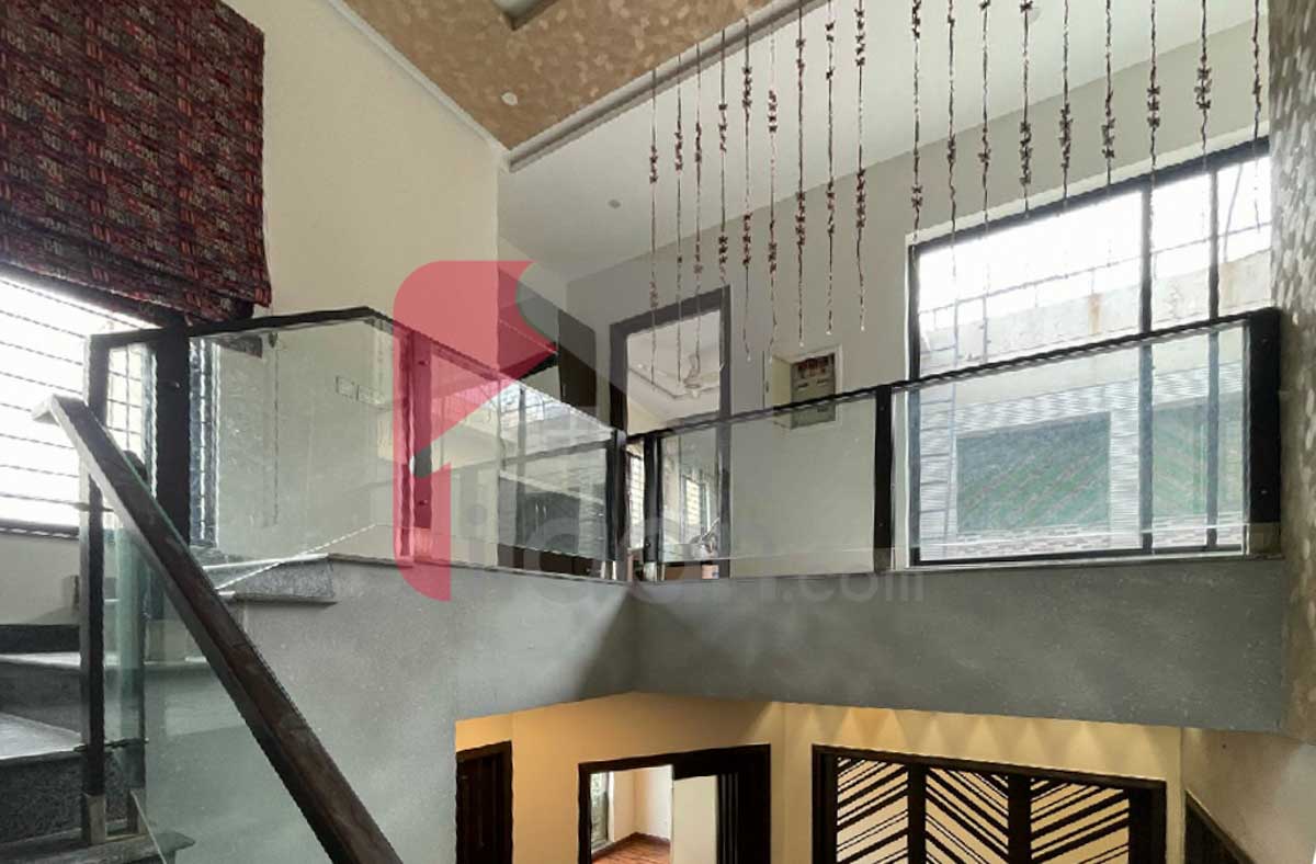 10 Marla House for Sale in Block D, Phase 6, DHA Lahore