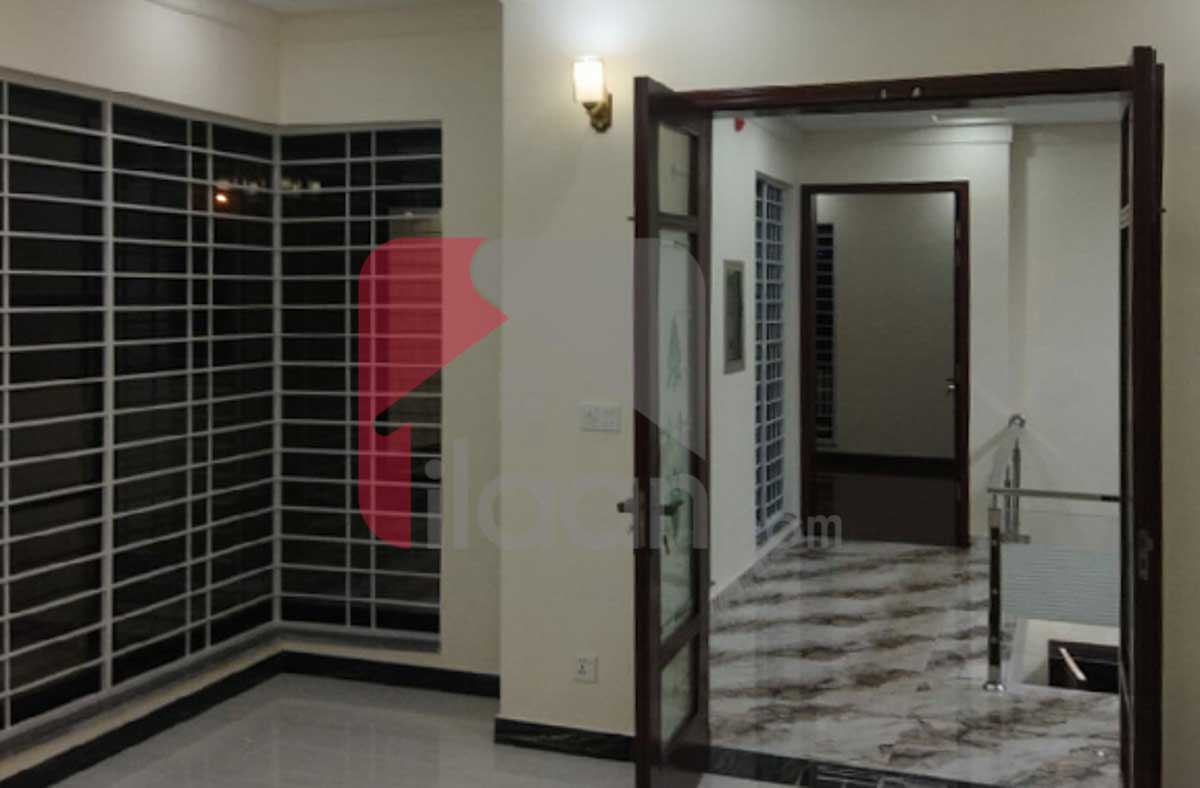 1 Kanal House for Sale in Block K, Phase 6, DHA Lahore