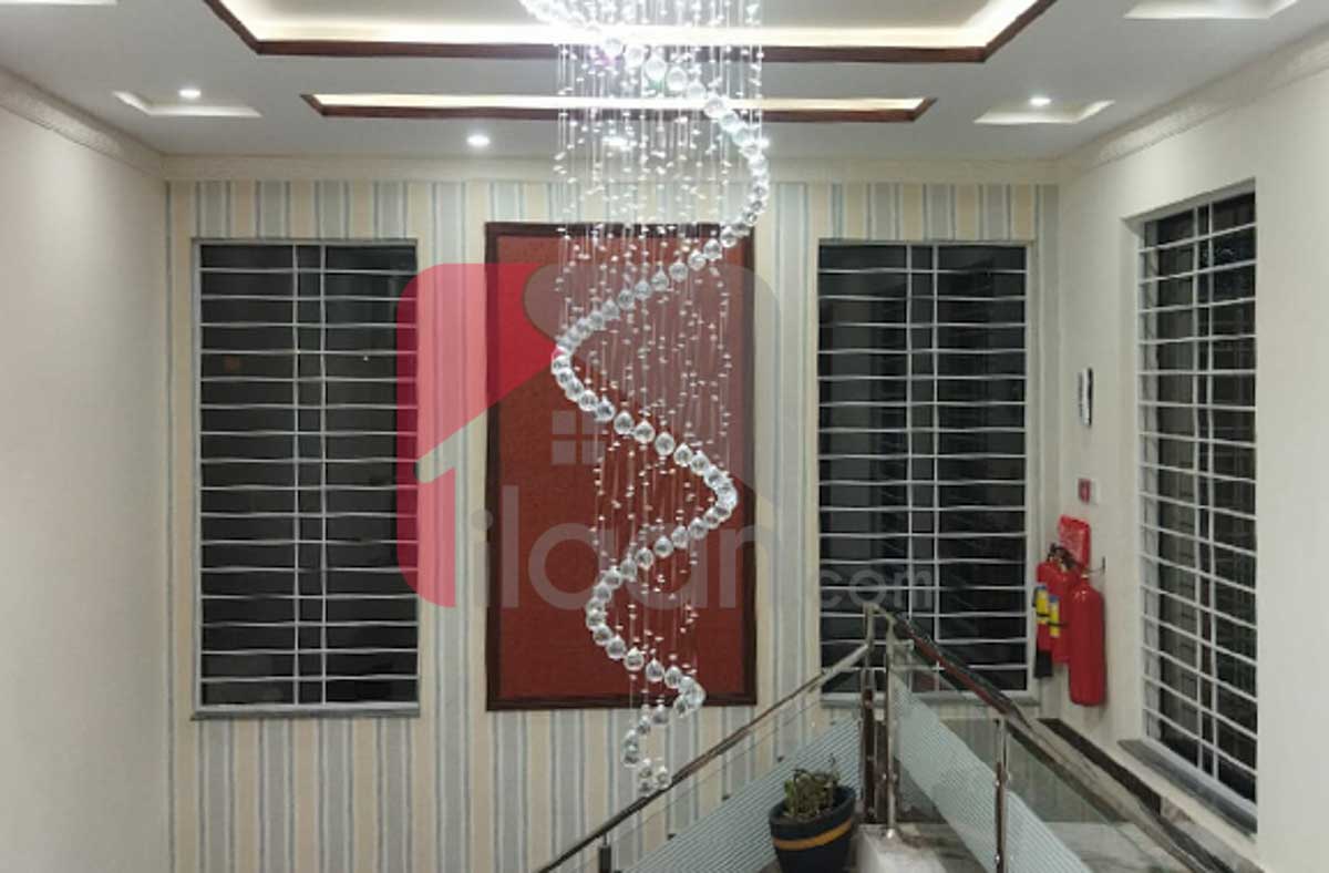 1 Kanal House for Sale in Block K, Phase 6, DHA Lahore