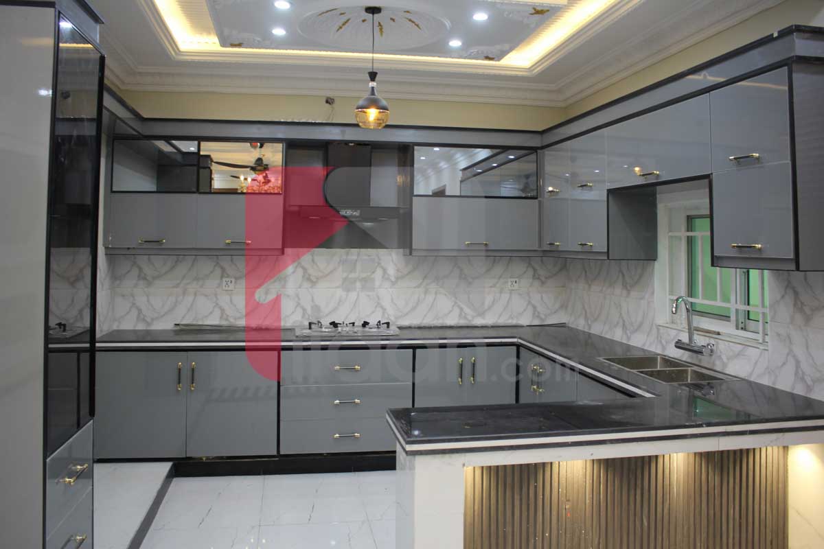 8 Marla House for Sale in Block L, Phase 2, Al Rehman Garden, Lahore