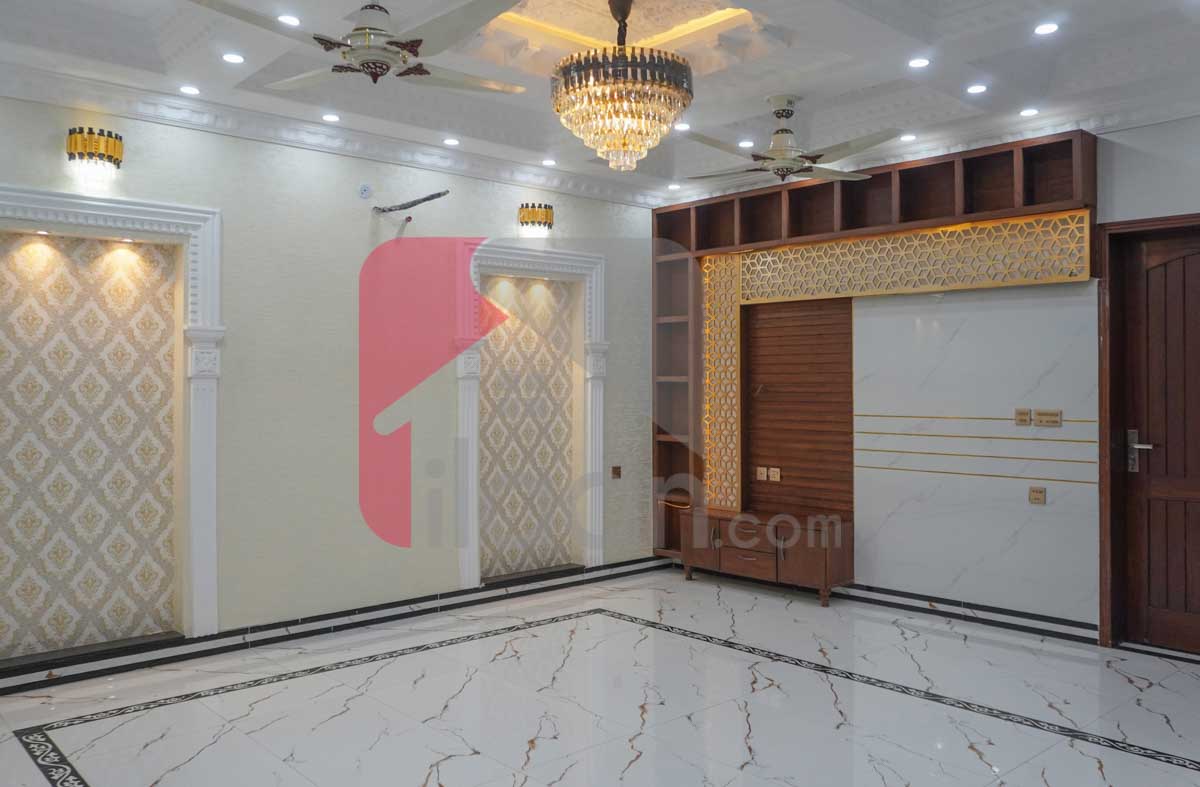 12 Marla House for Sale in Block F2, Phase 1, Johar Town, Lahore