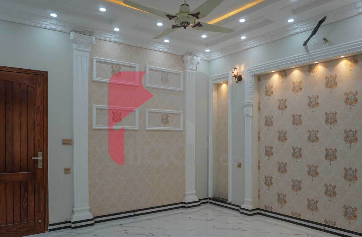 12 Marla House for Sale in Block F2, Phase 1, Johar Town, Lahore