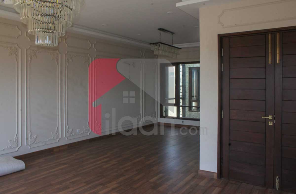 500 Sq.yd House for Sale in Phase 8, DHA Karachi