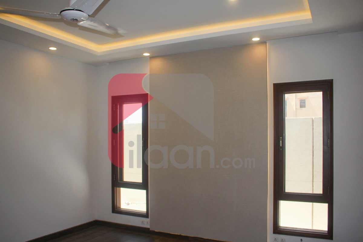 500 Sq.yd House for Sale in Phase 8, DHA Karachi