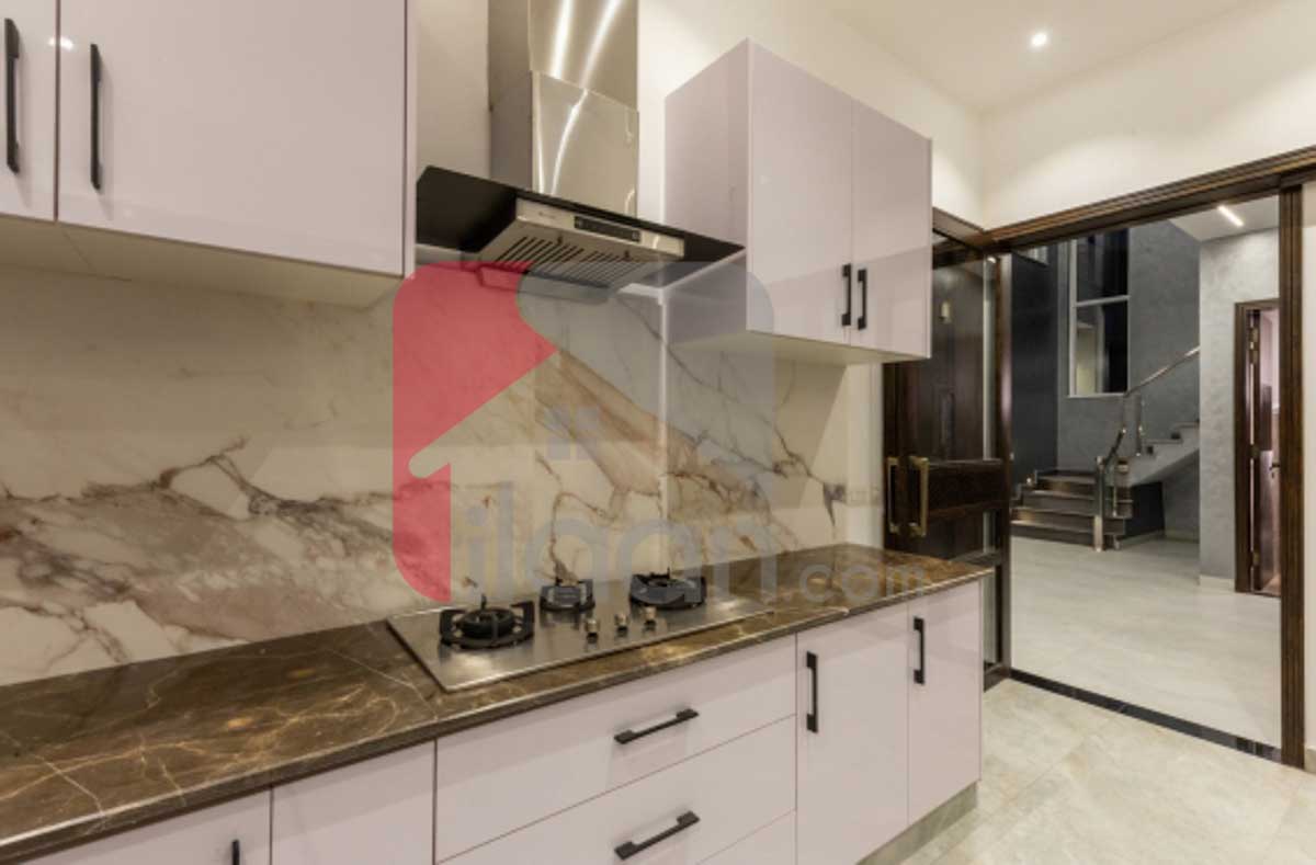 1 Kanal House for Sale in Block P, Phase 7, DHA Lahore