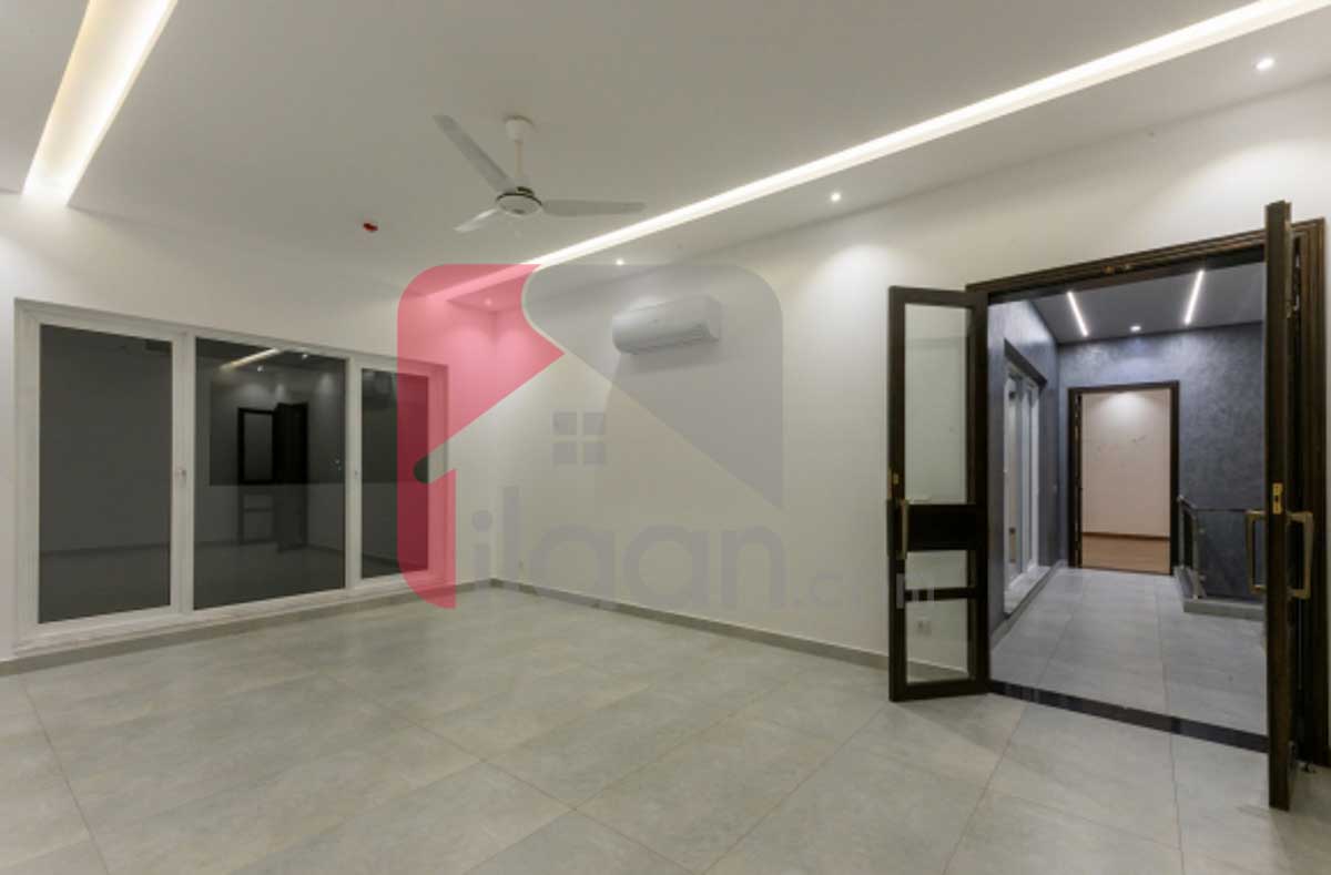 1 Kanal House for Sale in Block P, Phase 7, DHA Lahore