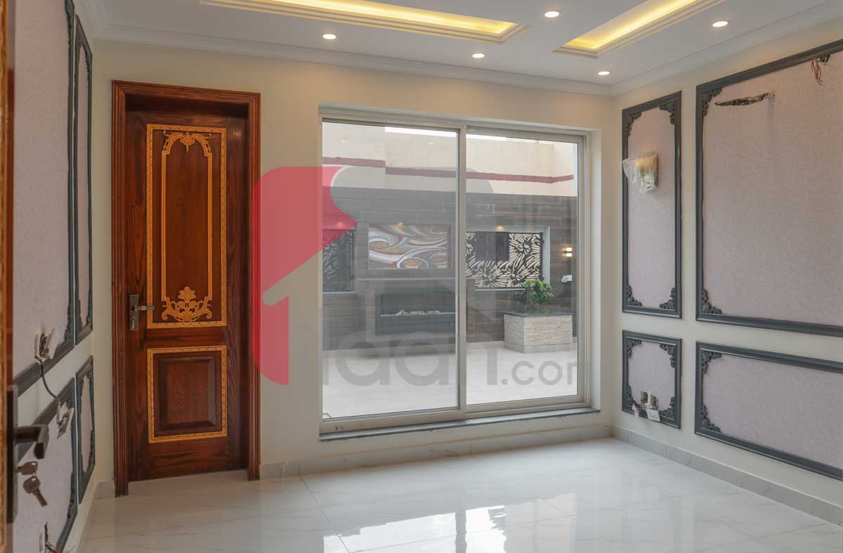 1 Kanal 4 Marla House for Sale in Block A1, Valencia Housing Society, Lahore