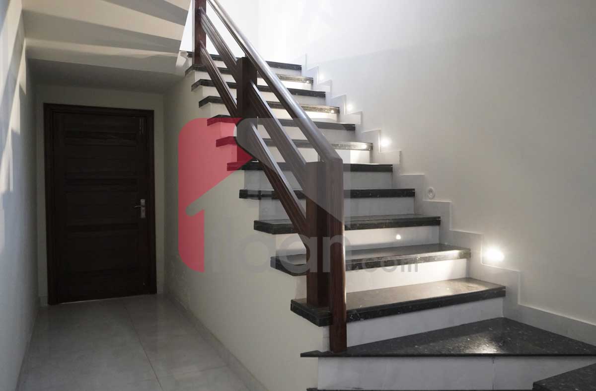 1 Kanal House for Sale in Block E1, Phase 1, Wapda Town, Lahore
