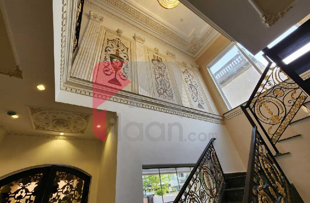 1 Kanal House for Sale in Block B, Phase 5, DHA Lahore