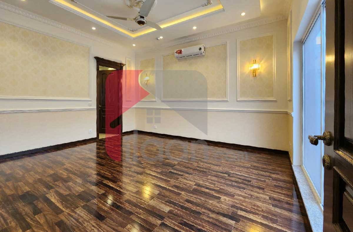 1 Kanal House for Sale in Block B, Phase 5, DHA Lahore