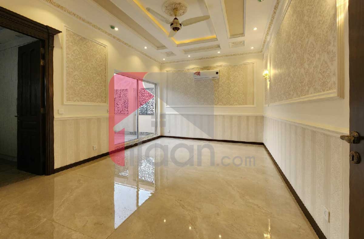 1 Kanal House for Sale in Block B, Phase 5, DHA Lahore