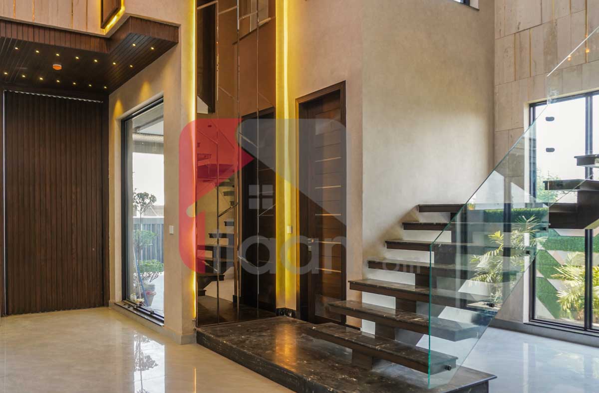 1 Kanal House for Sale in Block T, Phase 7, DHA Lahore