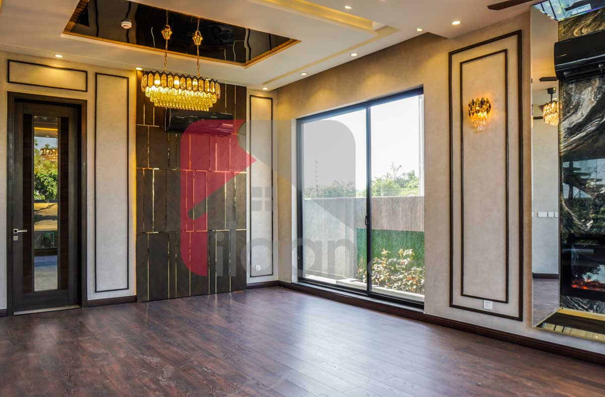 1 Kanal House for Sale in Block T, Phase 7, DHA Lahore