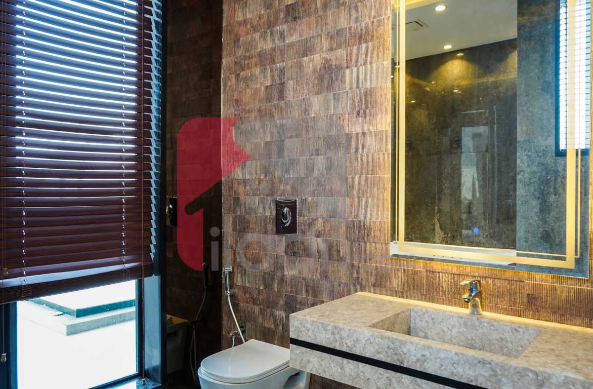 1 Kanal House for Sale in Block T, Phase 7, DHA Lahore