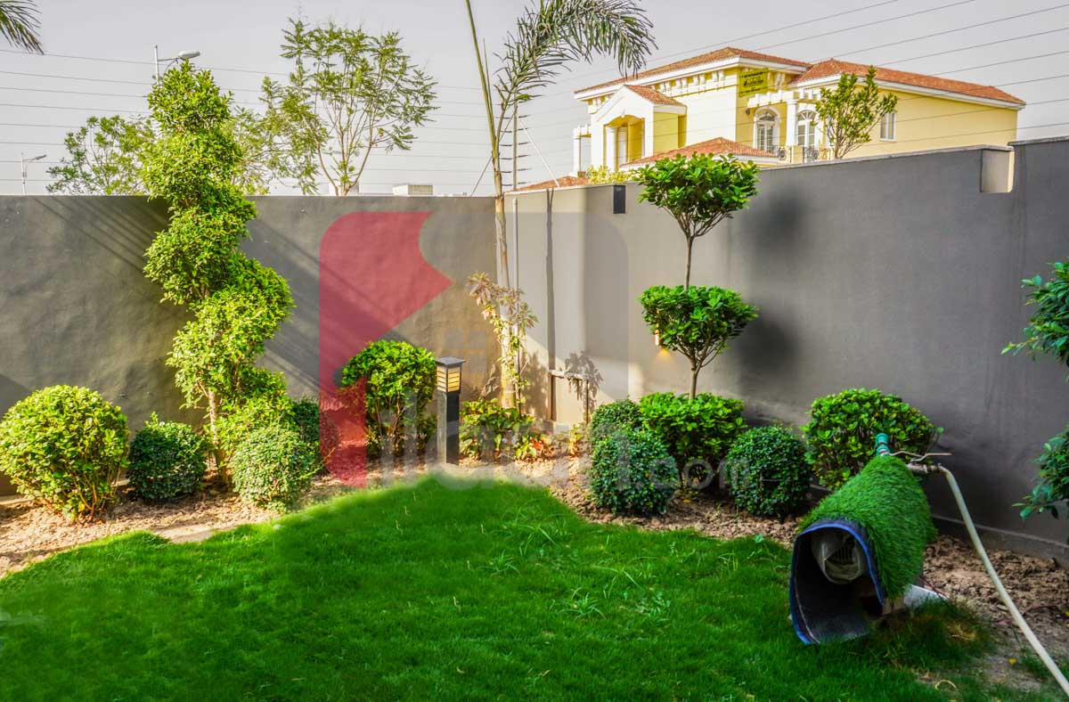 1 Kanal House for Sale in Block T, Phase 7, DHA Lahore