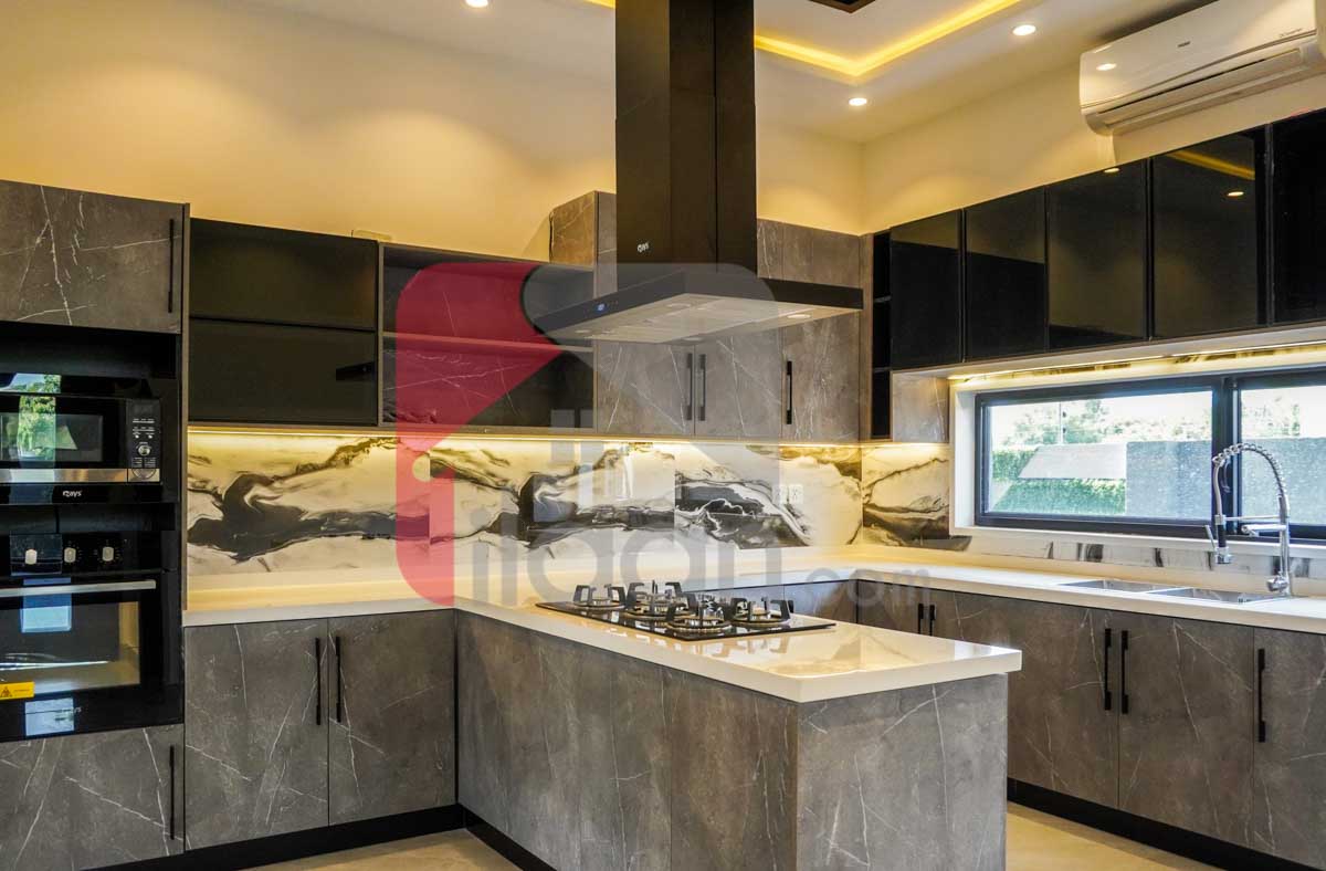 1 Kanal House for Sale in Block T, Phase 7, DHA Lahore