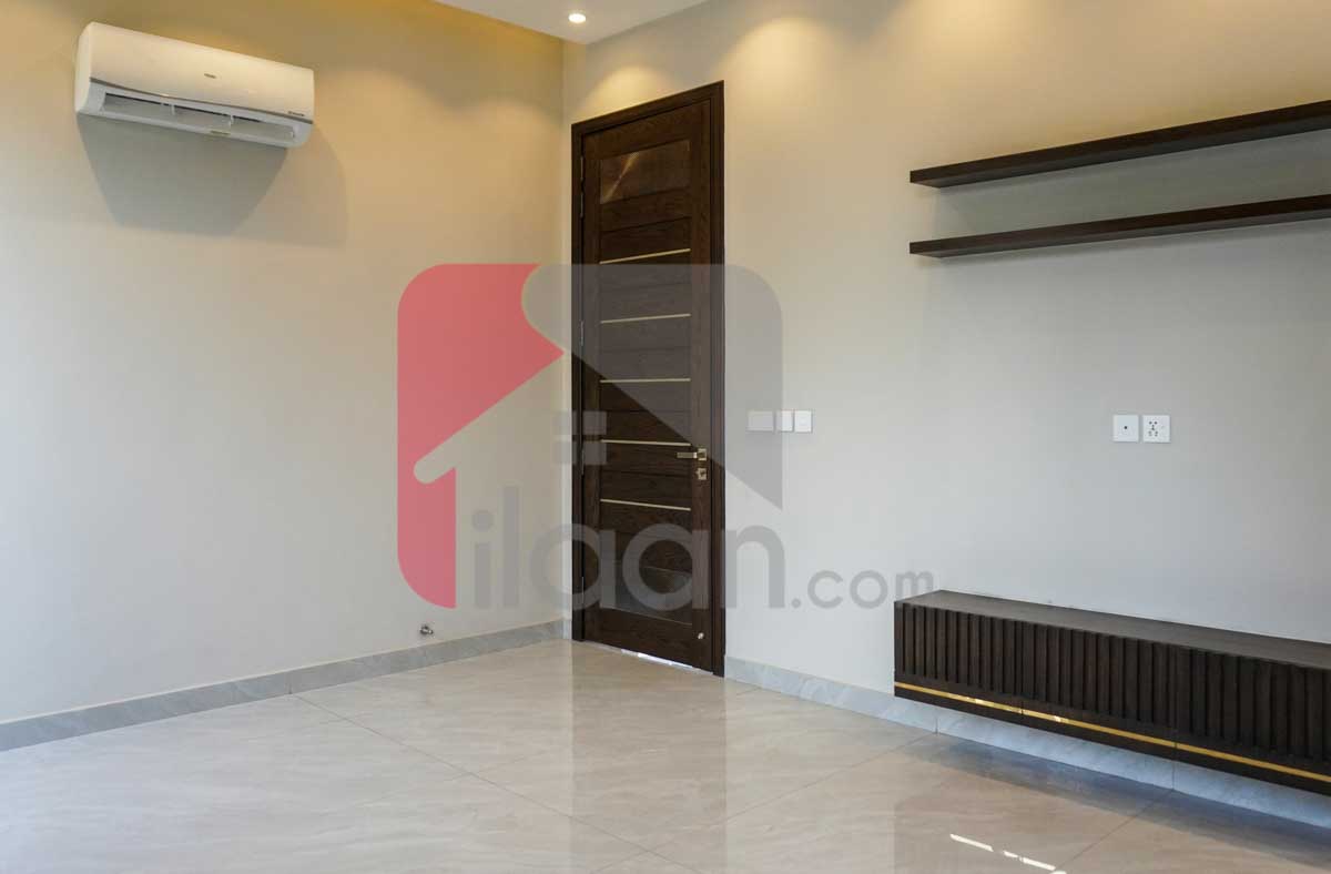 1 Kanal House for Sale in Block T, Phase 7, DHA Lahore