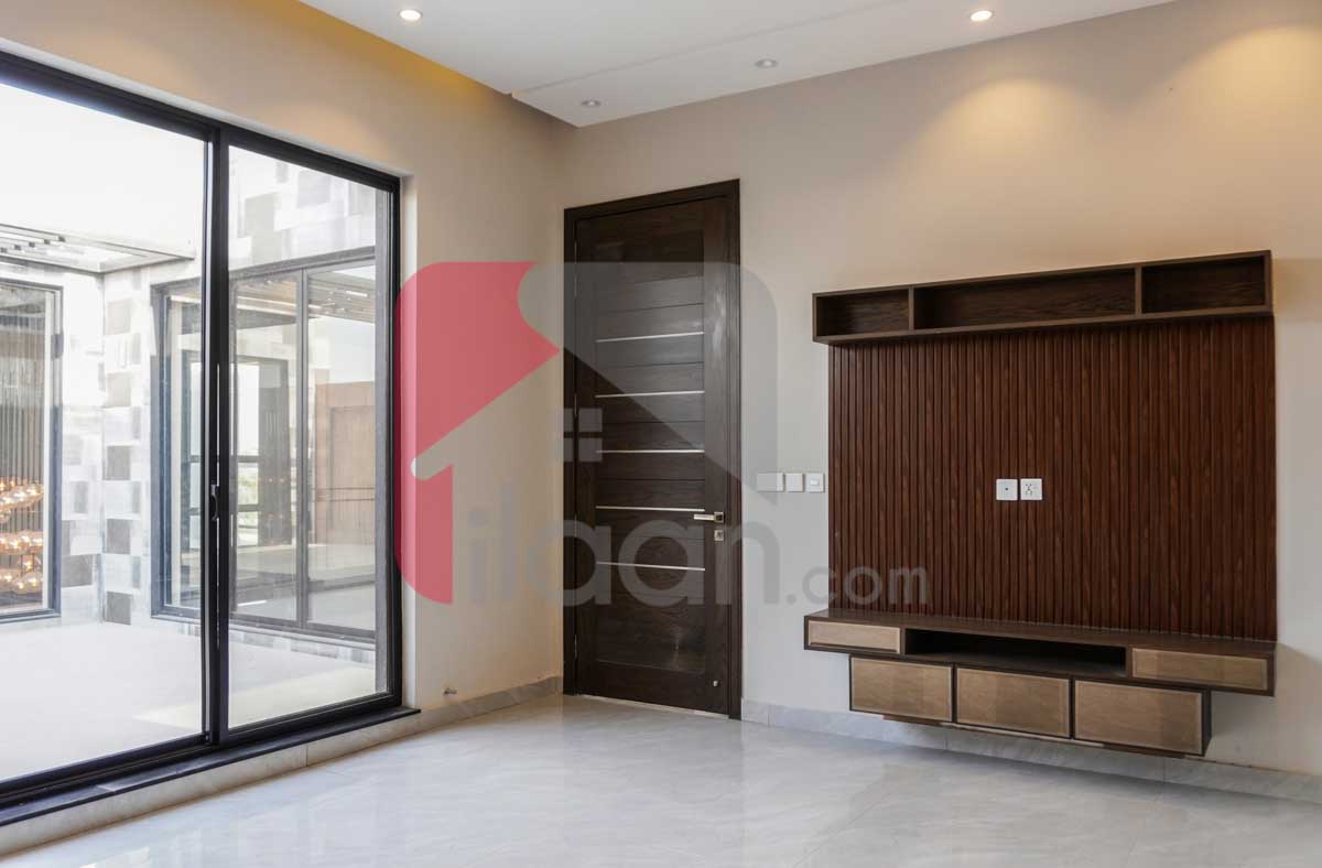 1 Kanal House for Sale in Block T, Phase 7, DHA Lahore