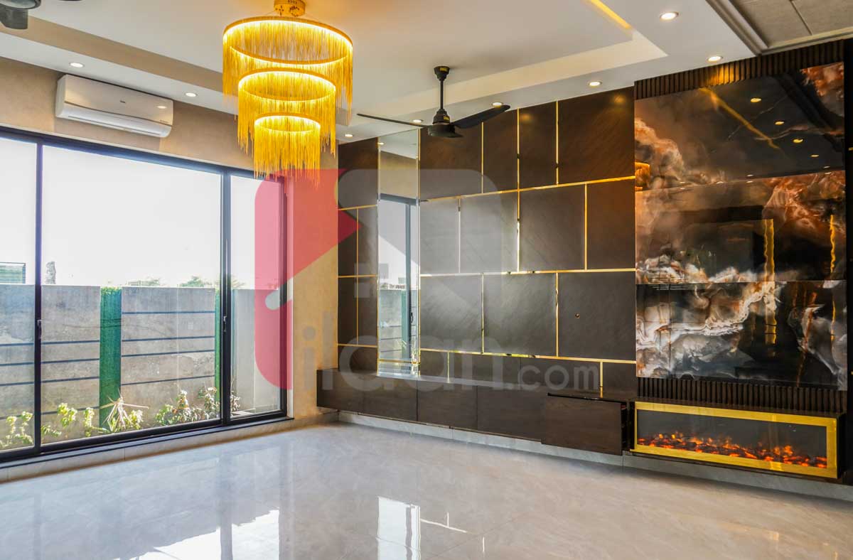 1 Kanal House for Sale in Block T, Phase 7, DHA Lahore