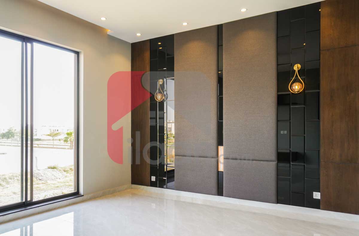 1 Kanal House for Sale in Block T, Phase 7, DHA Lahore