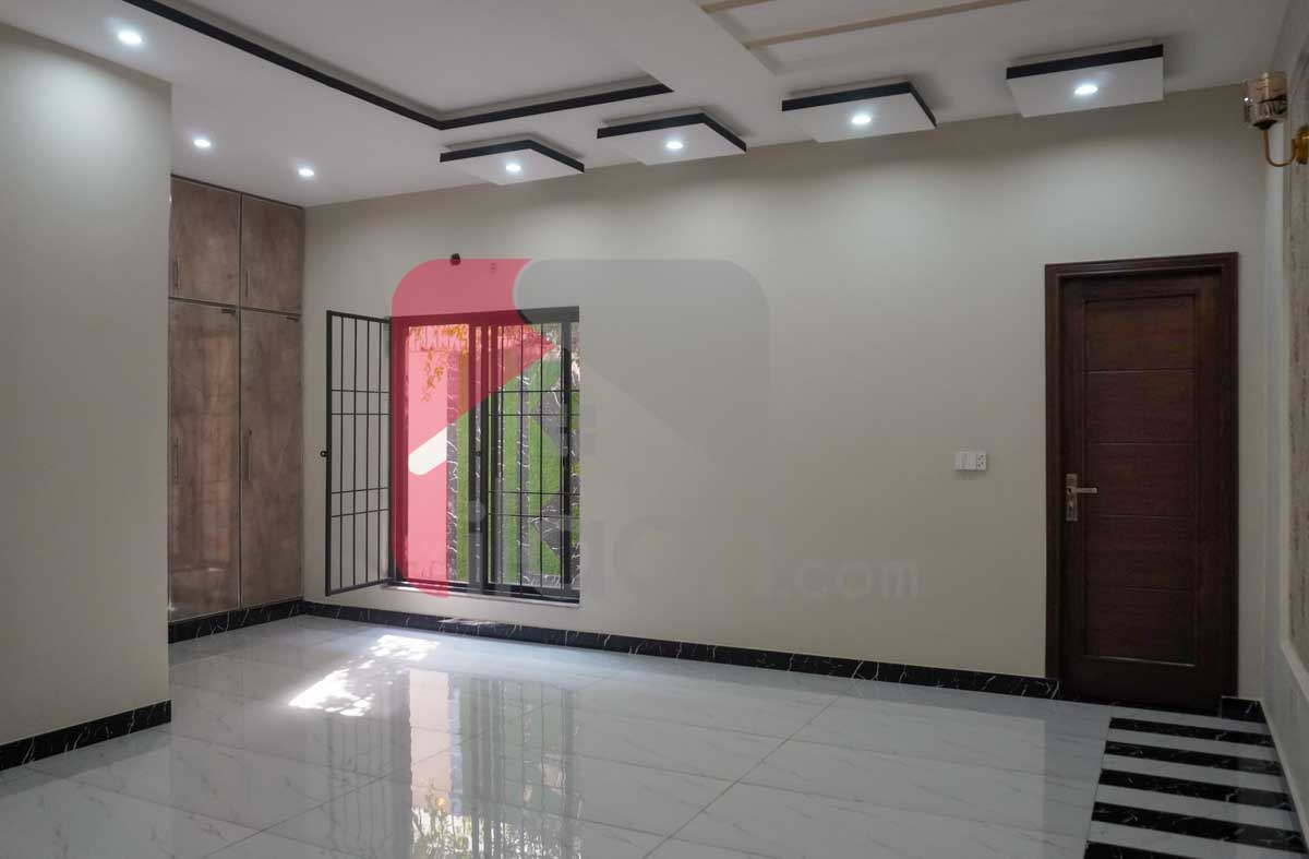 10 Marla House for Sale in Block H, Architects Engineers Housing Society, Lahore