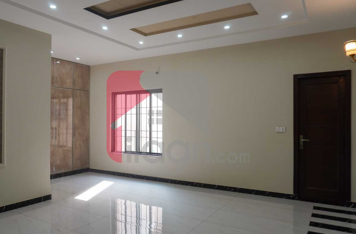 10 Marla House for Sale in Block H, Architects Engineers Housing Society, Lahore