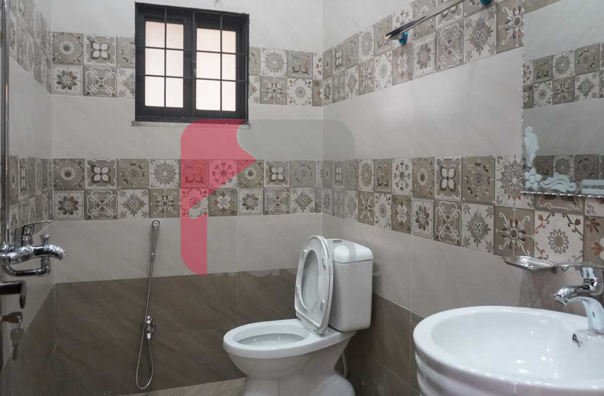 10 Marla House for Sale in Block H, Architects Engineers Housing Society, Lahore
