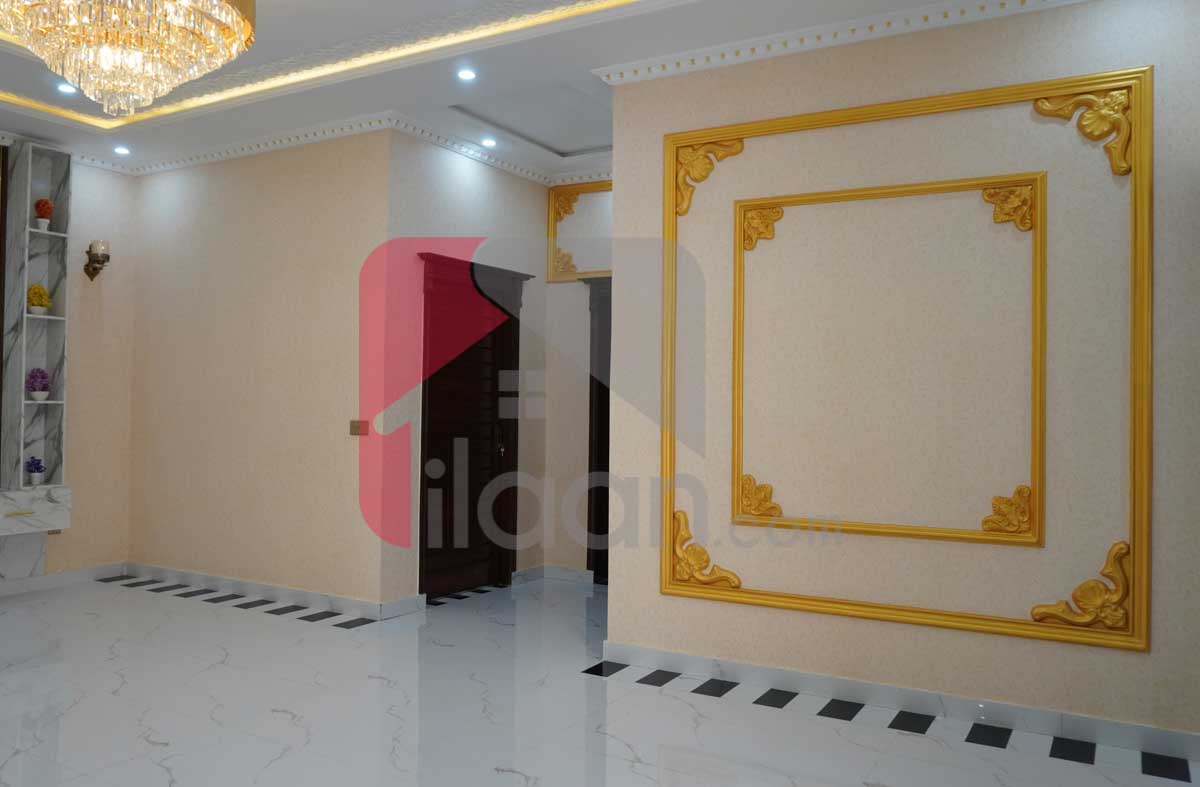 12 Marla House for Sale in Block H3, Phase 2, Johar Town, Lahore