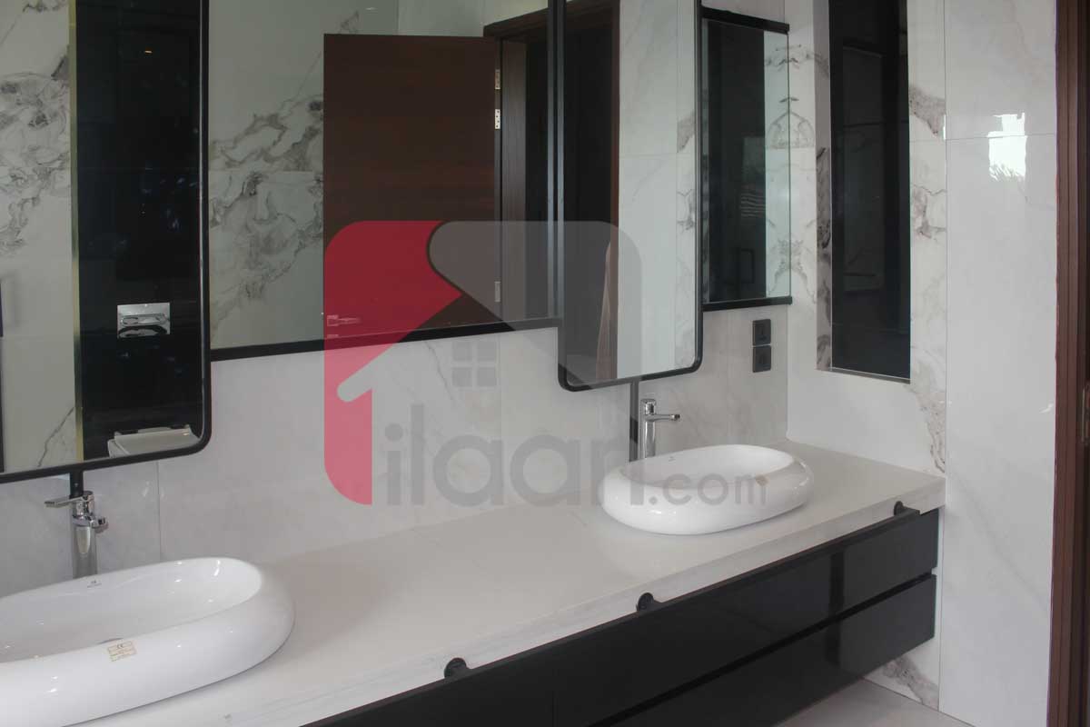 2000 Sq.yd Bungalow for Sale in Phase 8, DHA Karachi