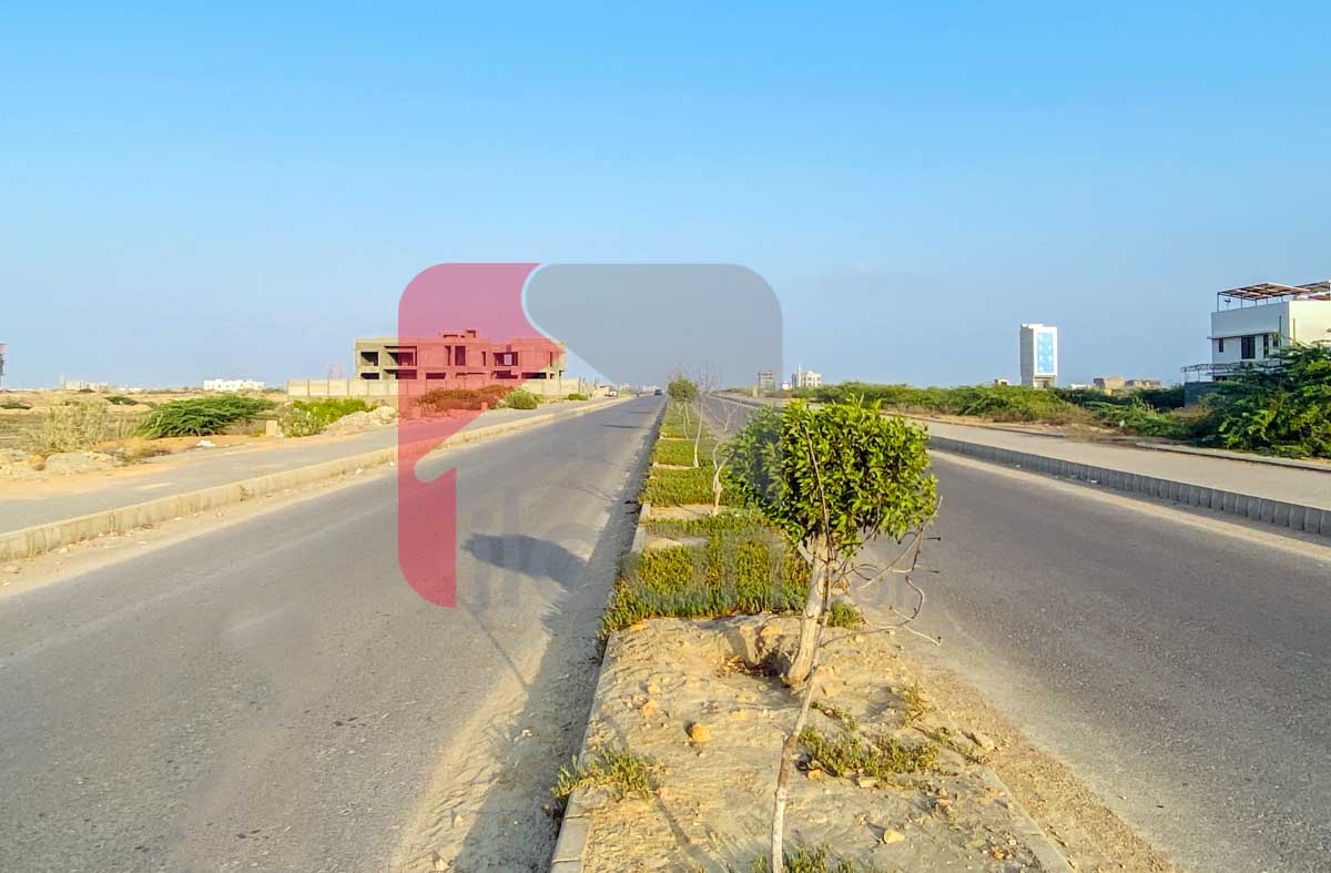 2000 Sq.yd Bungalow for Sale in Phase 8, DHA Karachi
