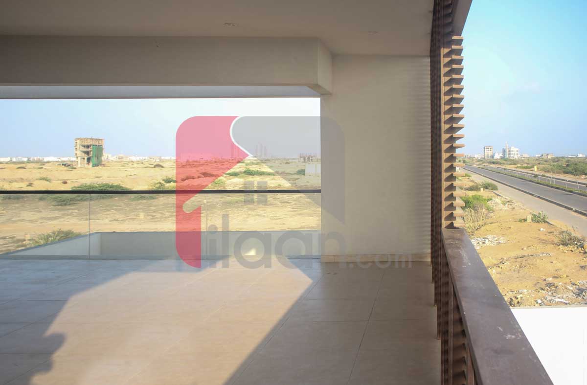 2000 Sq.yd Bungalow for Sale in Phase 8, DHA Karachi