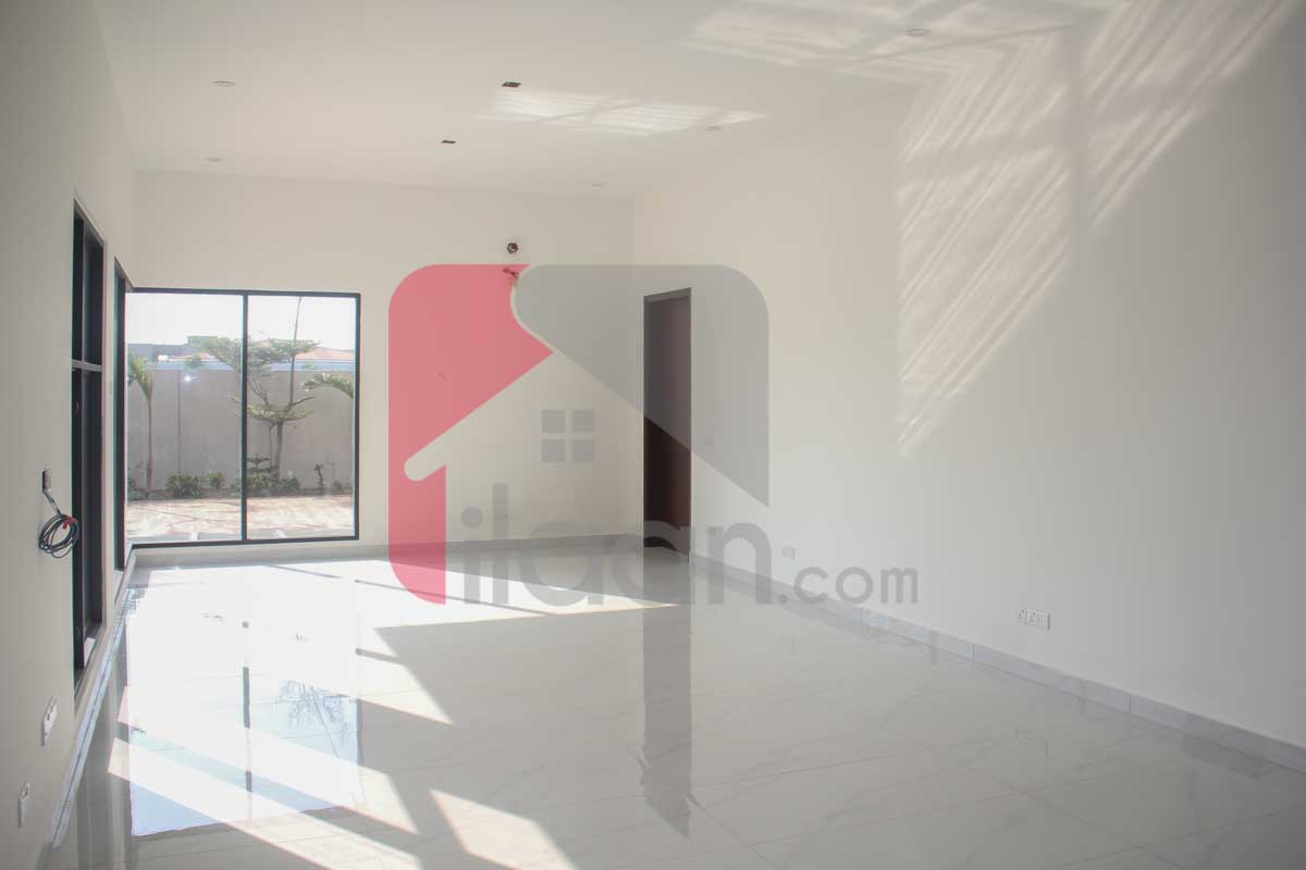 2000 Sq.yd Bungalow for Sale in Phase 8, DHA Karachi