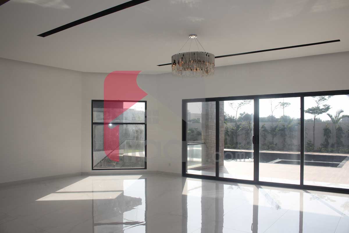 2000 Sq.yd Bungalow for Sale in Phase 8, DHA Karachi