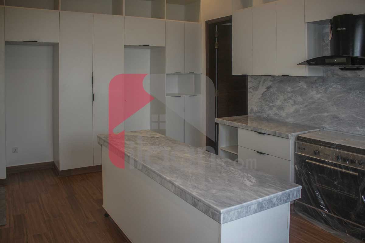 2000 Sq.yd Bungalow for Sale in Phase 8, DHA Karachi