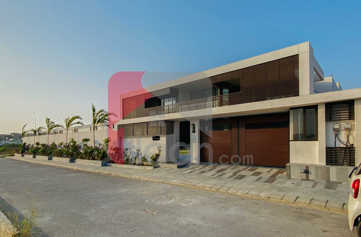 2000 Sq.yd Bungalow for Sale in Phase 8, DHA Karachi